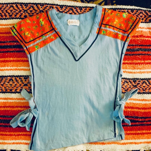 Vintage Other - Vintage Girls Italian Made Graphic Tie Smock Tee